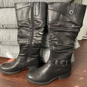 Black Boot (ONIKA brand)